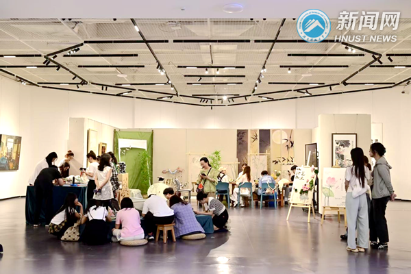第二届研究生美术作品展暨研究生毕业季育人活动举行